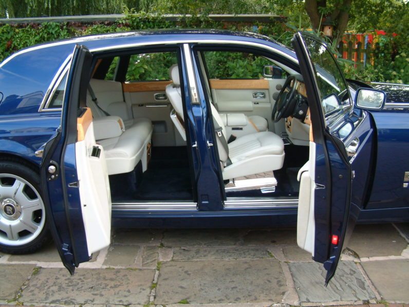 2006 Rolls Royce Phantom Saloon full