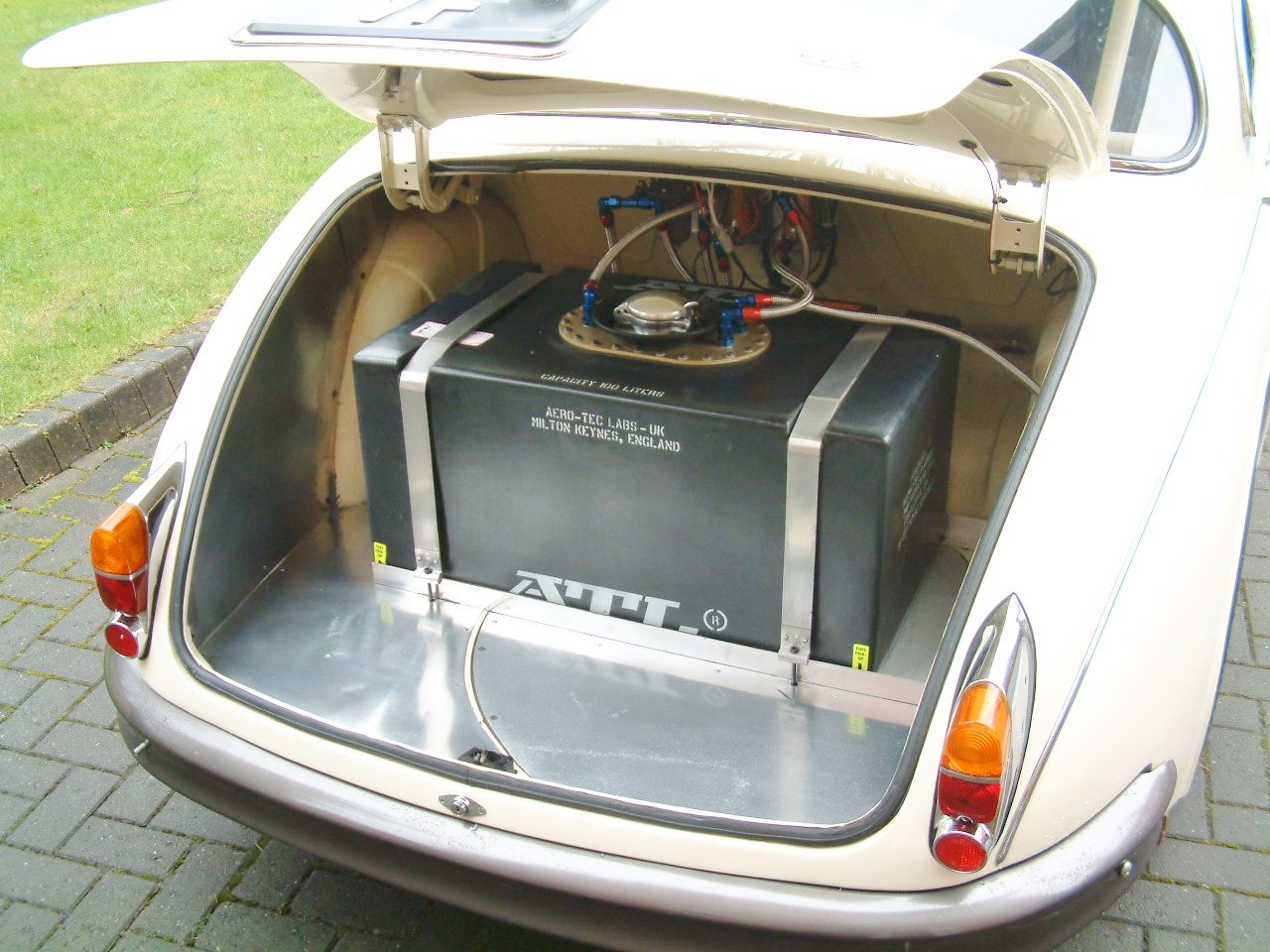 61 Jaguar 3.8 Mk 11 Competition 165